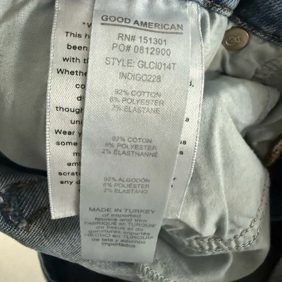 Good American Soft Tech Straight Leg Distressed Jeans - Picture 4 of 4